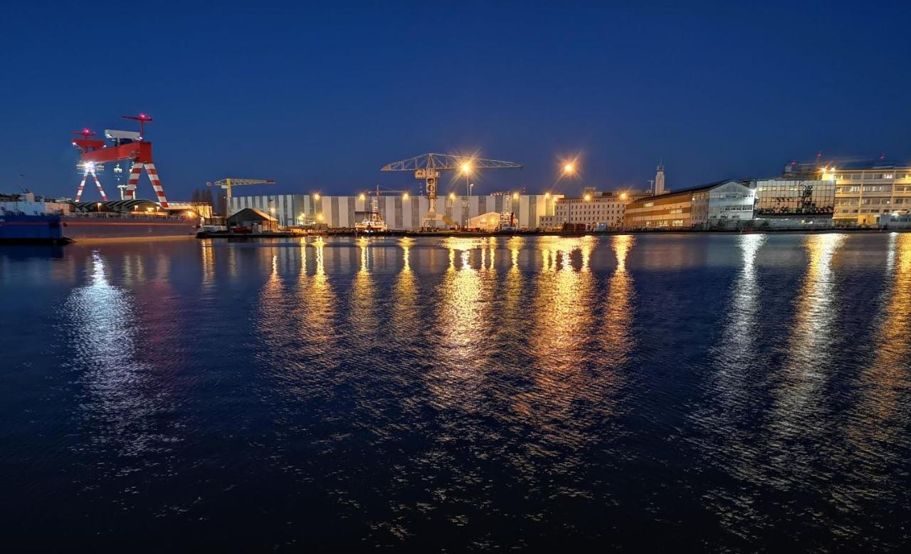 La Compagnie Des 5 Mondes Apartment Saint-Nazaire  Bagian luar foto